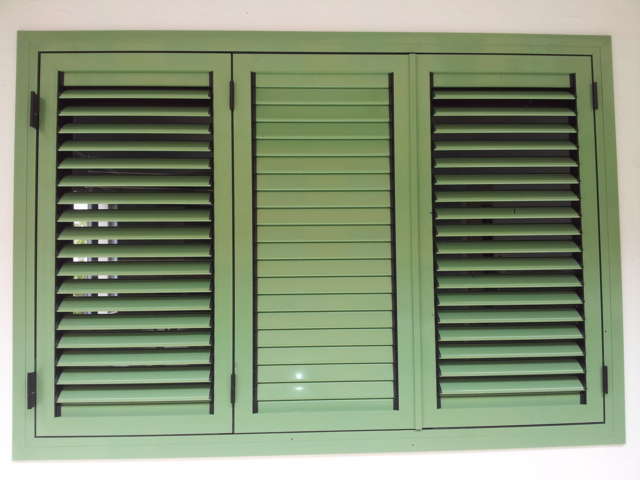 Mallorquina de aluminio abatible. Mallorquina de aluminio de 3 hojas