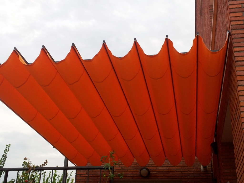 Toldo corredero de vainas